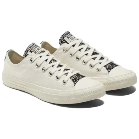 Chuck Taylor All Star “Creamwhite Black”