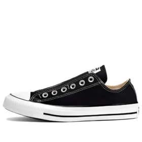 Chuck Taylor All Star Slip “Black”